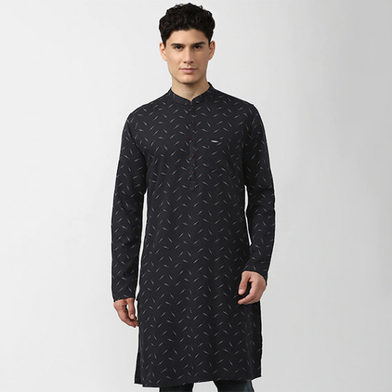 https://www.wayedge.in/products/men-black-geometric-printed-kurta-1