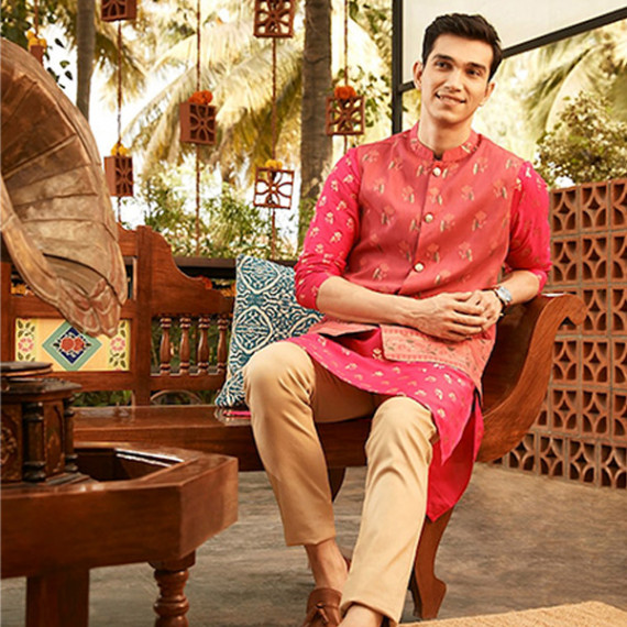 https://www.wayedge.in/products/men-magenta-pink-golden-floral-printed-thread-work-floral-kurta-2