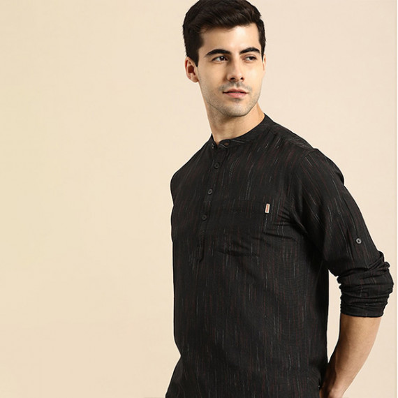 https://www.wayedge.in/products/men-black-woven-design-kurta