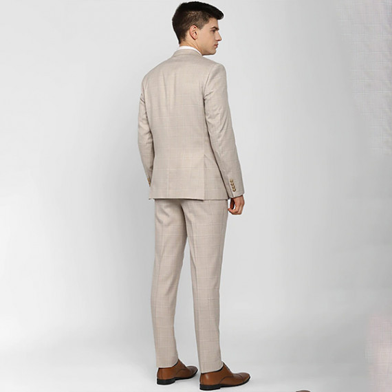 https://www.wayedge.in/products/mens-suit-set